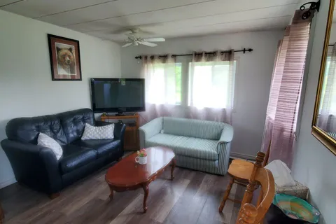 3092 Scotch Bush Bend, ON K0J 1S0