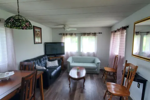 3092 Scotch Bush Bend, ON K0J 1S0