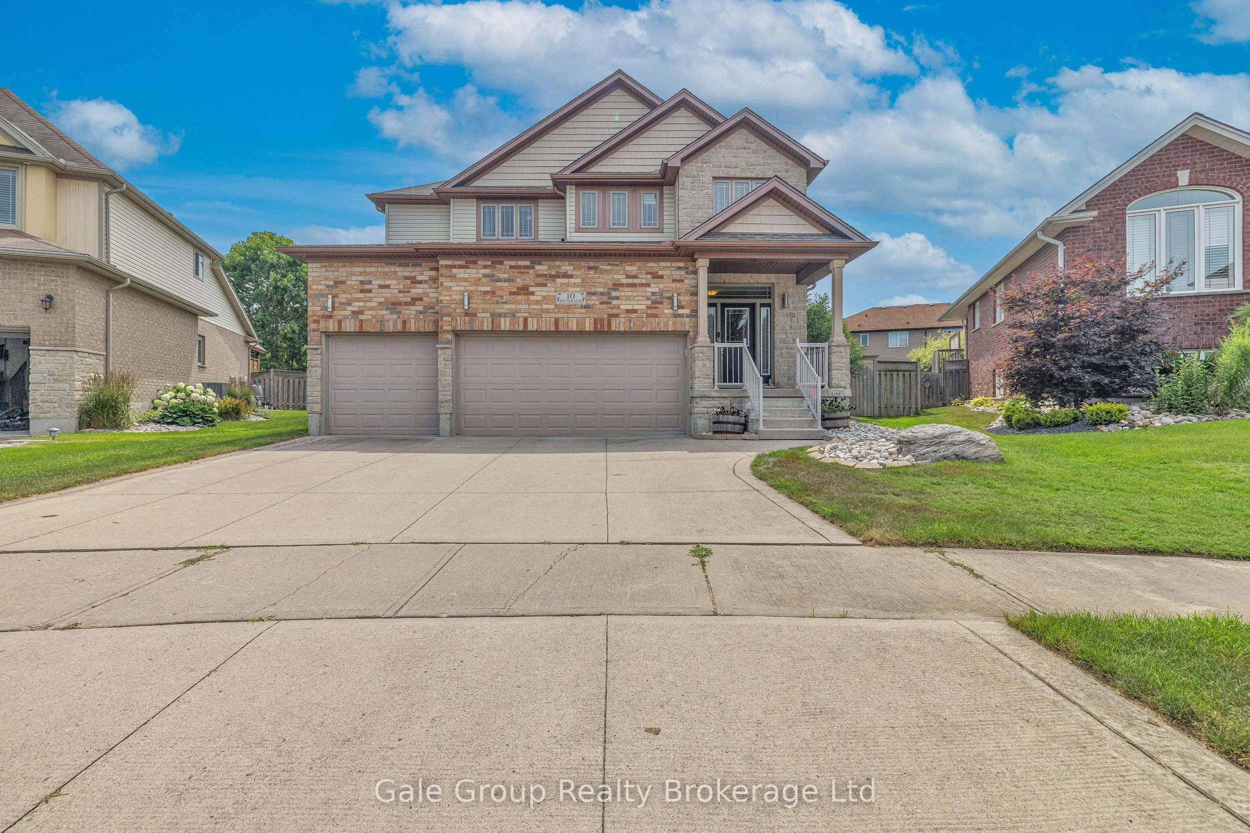 10 WESTVIEW Court, ON N4T 0B8