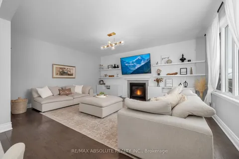 208 Rover Street, ON K2S 1S3