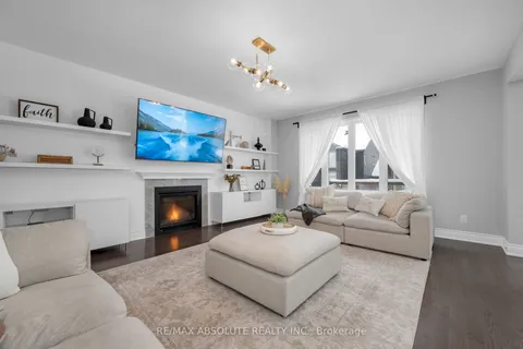 208 Rover Street, ON K2S 1S3