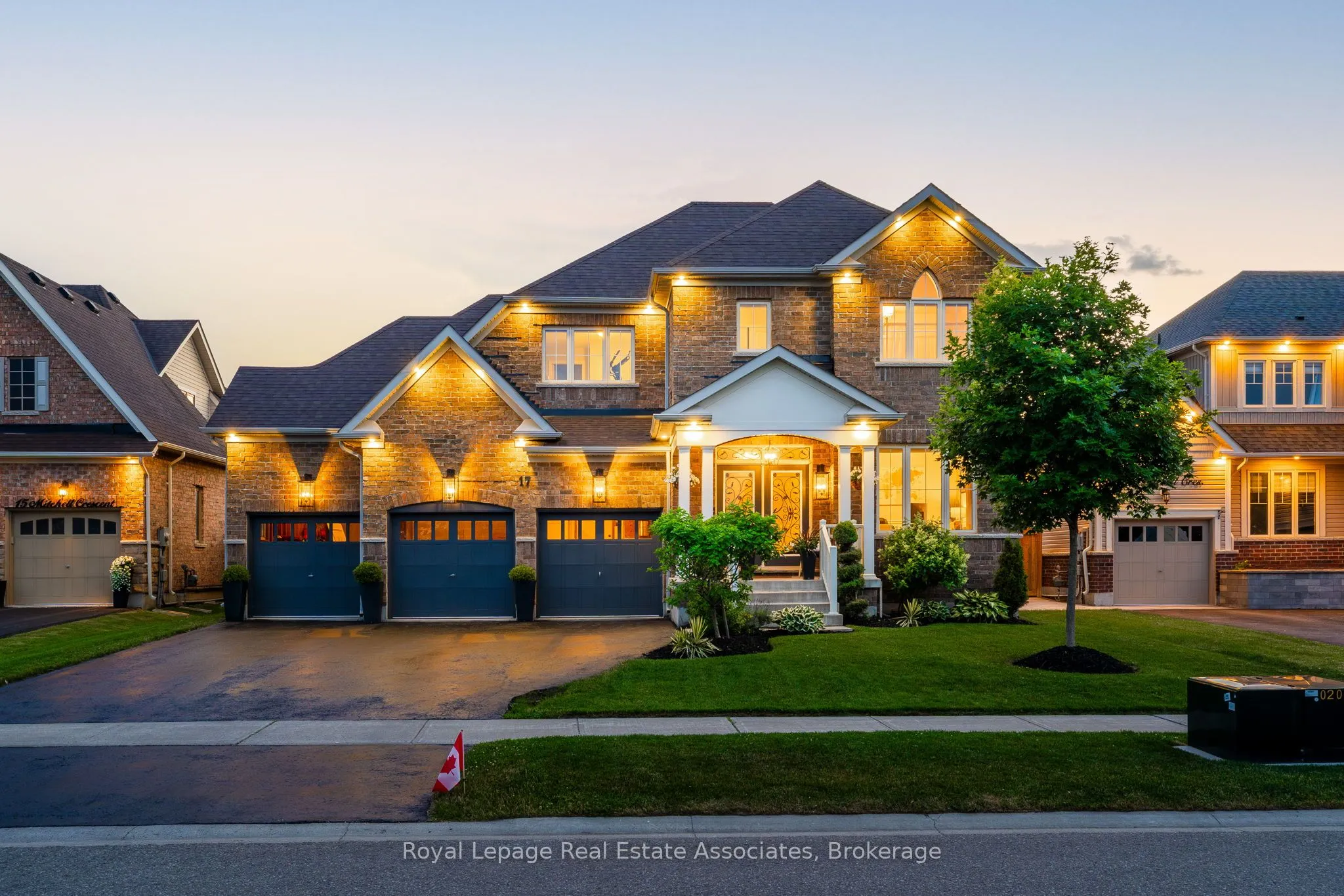 17 Mitchell Crescent, ON L9W 6W6