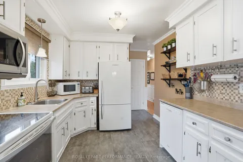 760 Cartier Boulevard, ON K6A 1W7