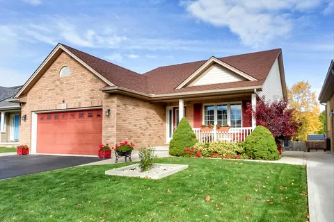 27 Cherry Avenue, ON L0R 2A0