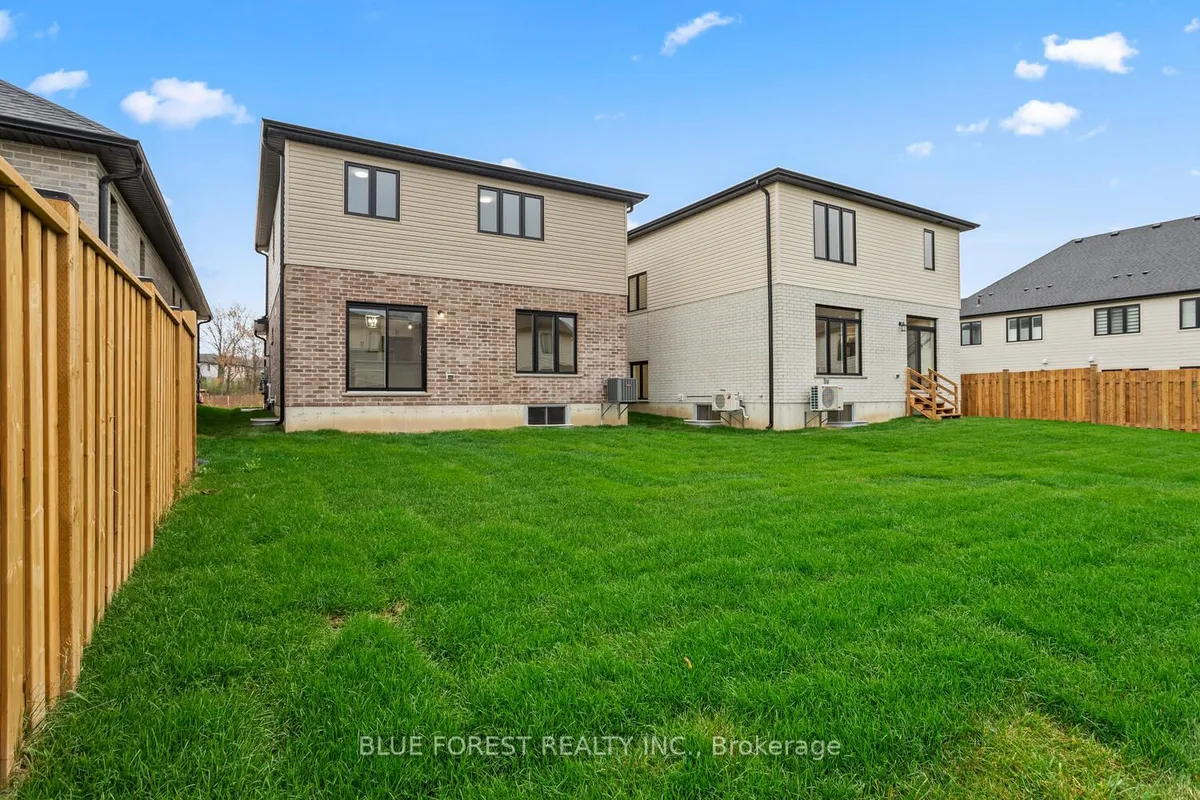 3881 Ayrshire Avenue, ON N6P 0J5