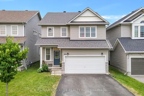 302 Haliburton Heights, ON K2S 1S3