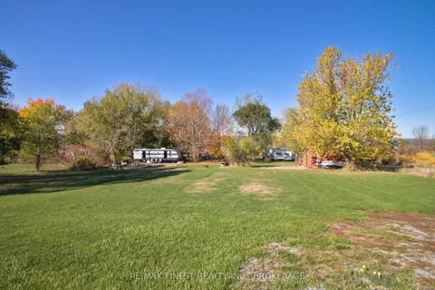 9060AA FRONT Road, ON K0H 2S0