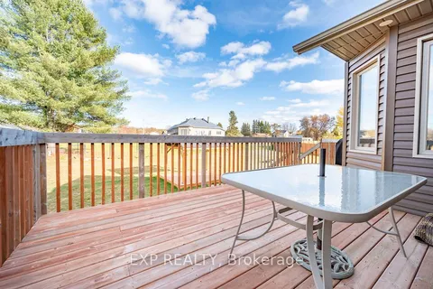 20 RIVERDALE Street, ON K0J 2L0