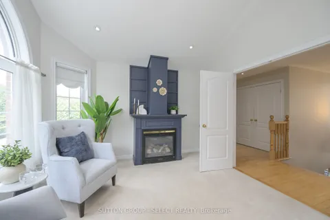 45 Shaw Valley Drive, ON N5R 6J9