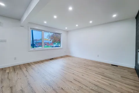 53 Winchester Boulevard, ON L8T 2M7