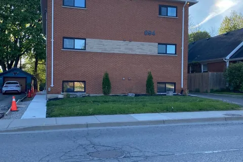 894 ADELAIDE Street, ON N5Y 2M5