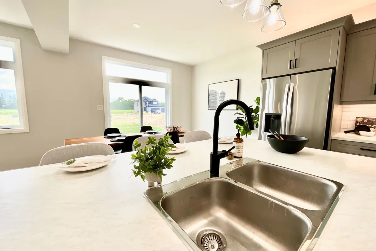 6 Sheldabren Street, ON N0M 1A0