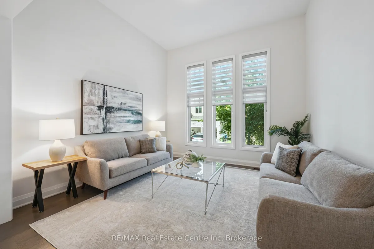 31 EMENY Lane, ON N1L 0H3