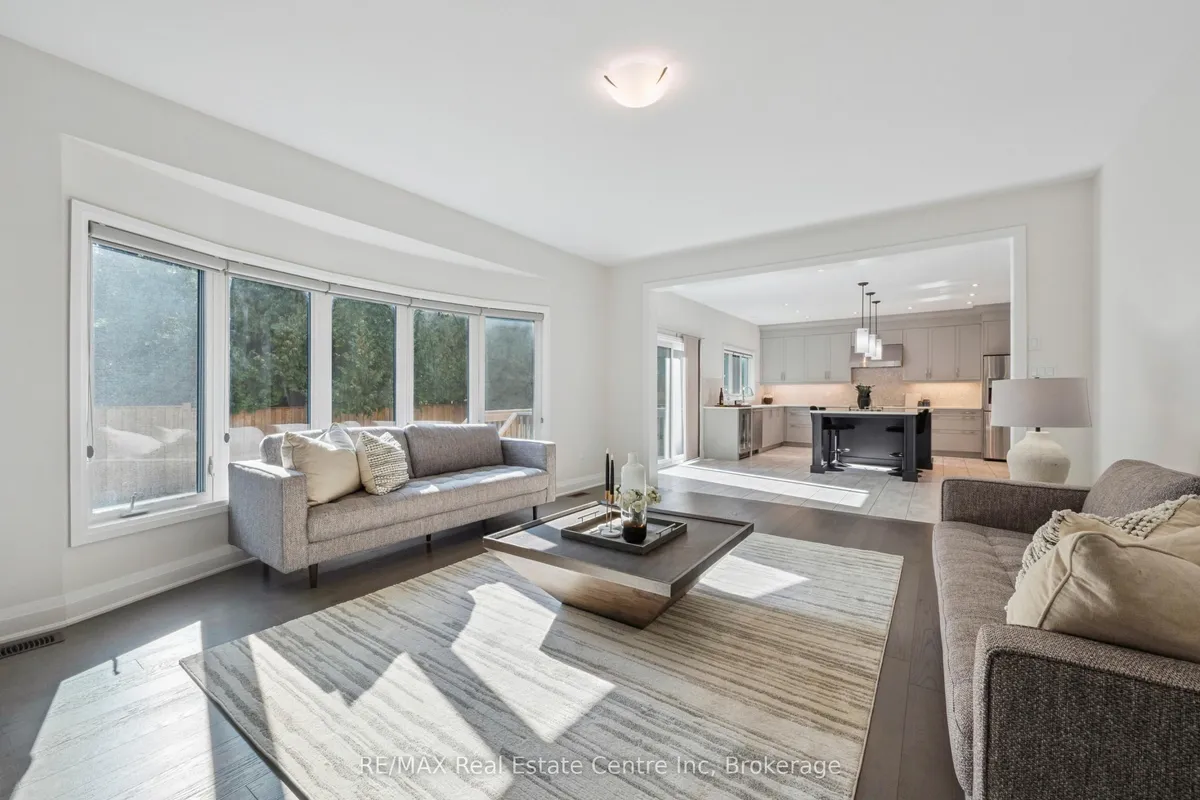 31 EMENY Lane, ON N1L 0H3