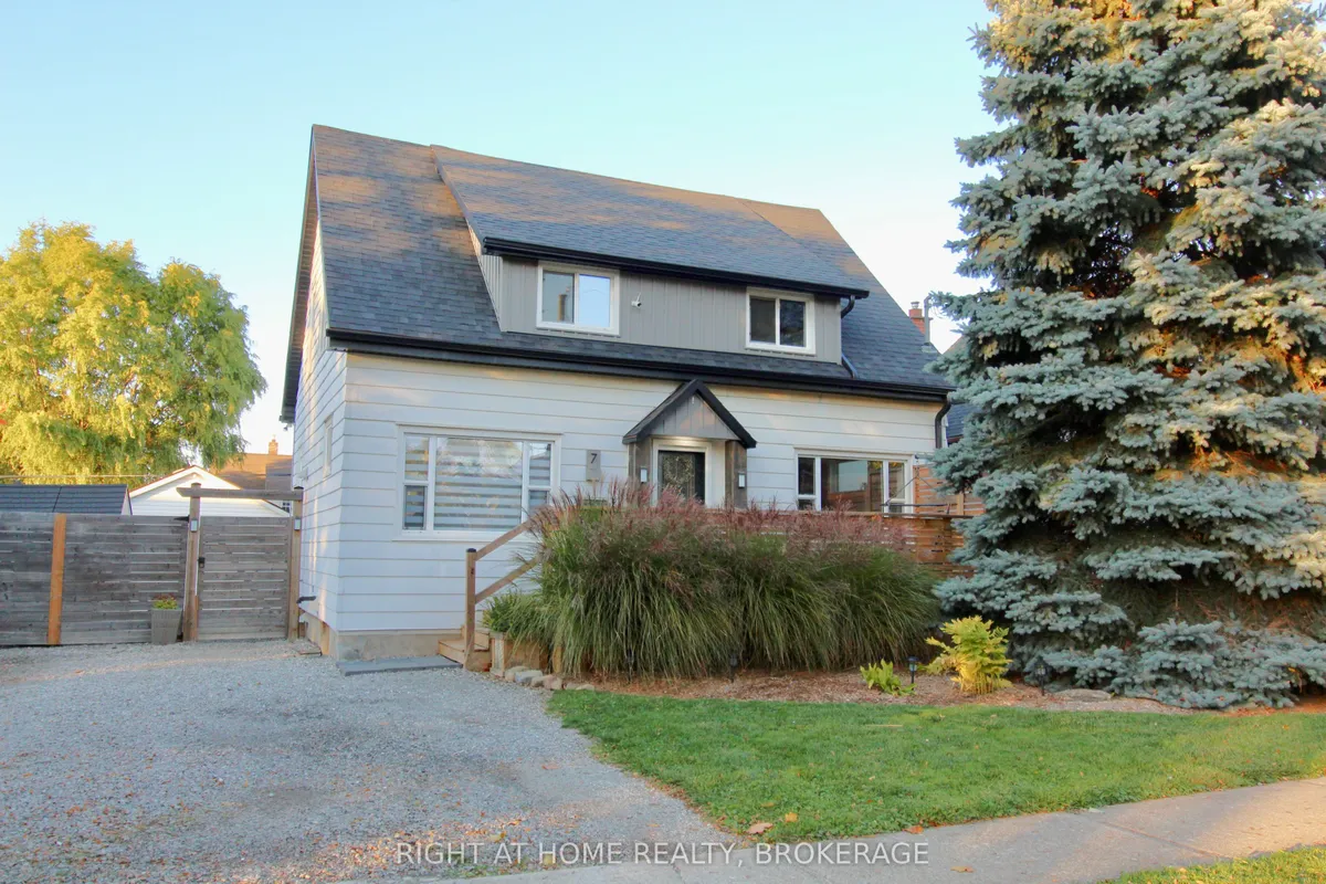 7 Cedardale Avenue, ON L2P 1B1