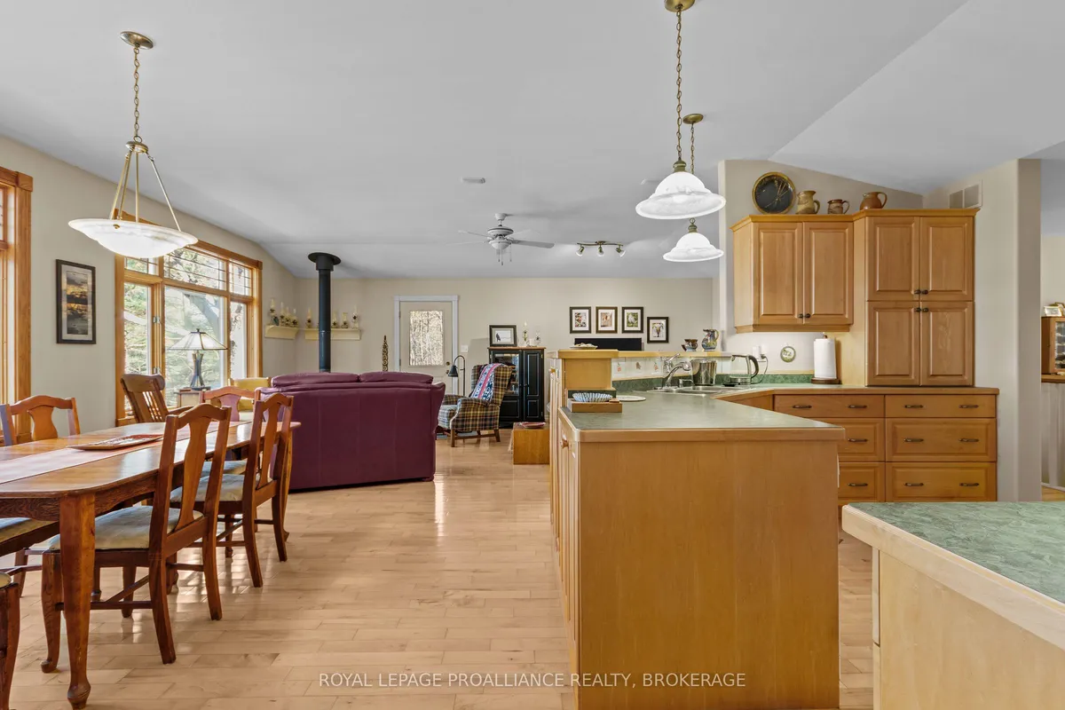 241 Potspoon Lane, ON K0H 1T0