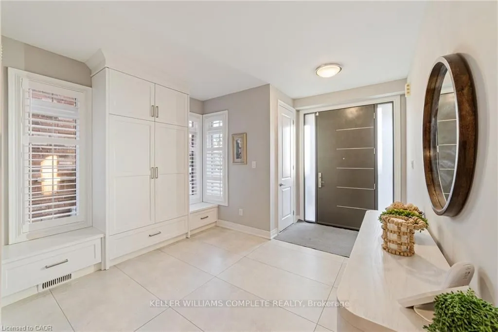 24 Macbean Crescent, ON L8B 0S5