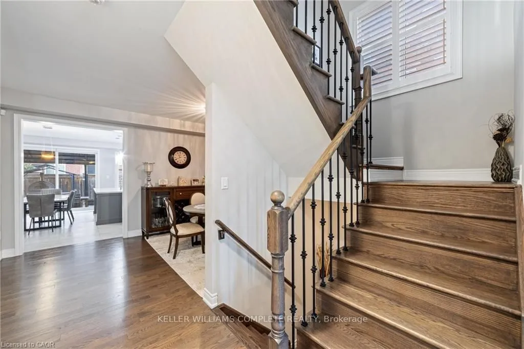 24 Macbean Crescent, ON L8B 0S5