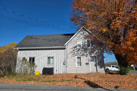 73 Alice Street, ON K7A 2W6