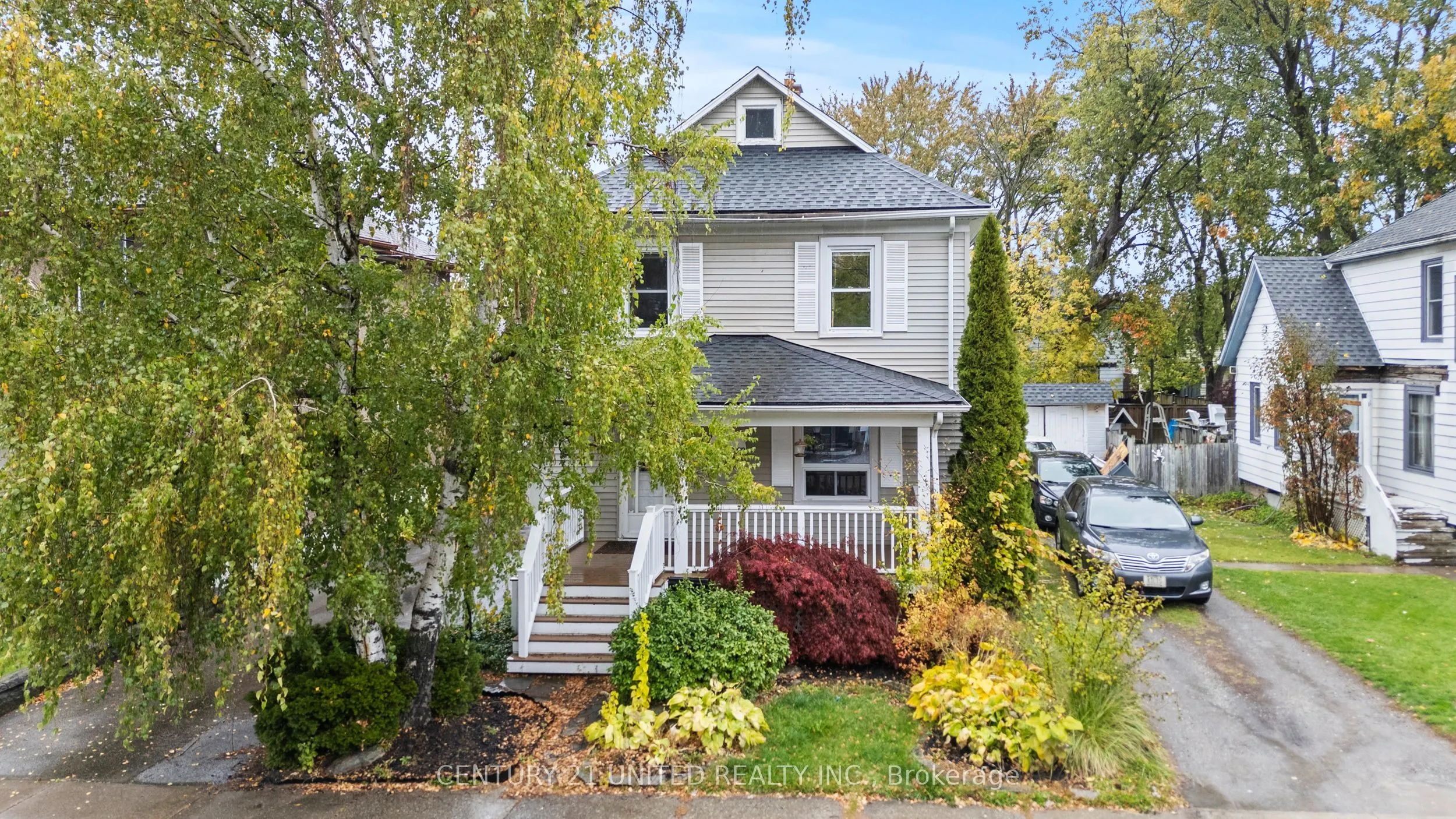 16 Locust Street, ON L3C 4J2