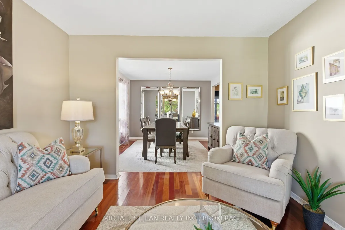 30 Capri Street, ON L2V 4S8