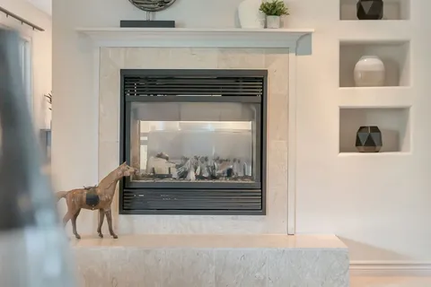 100 Bay Breeze Street, ON K8N 4Z7