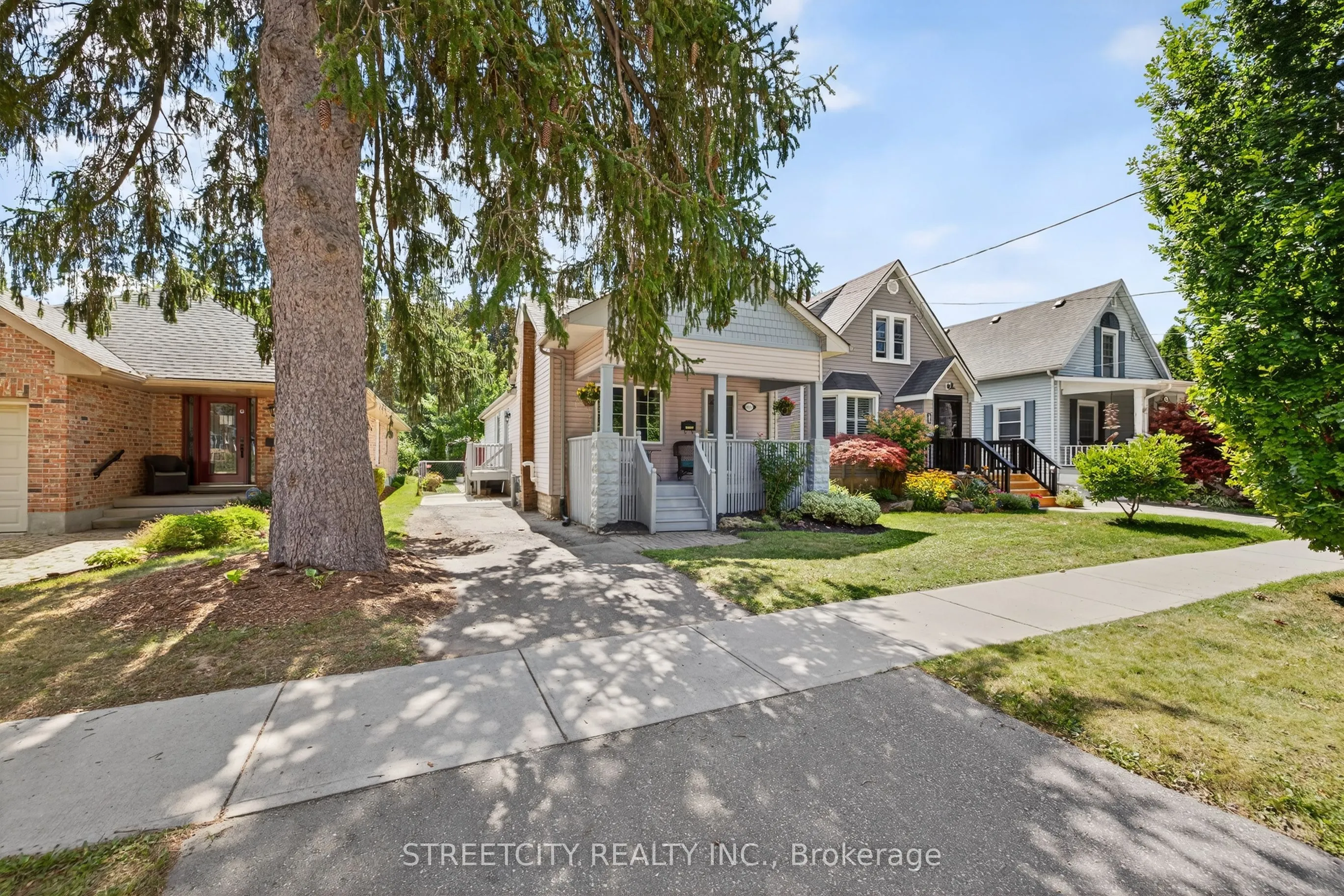 105A Devonshire Avenue, ON N6C 2H6