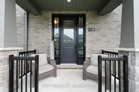 203 Strachan Street, ON L1A 0E6