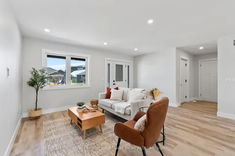 6 Noeckerville Hill Drive, ON N0G 2J0