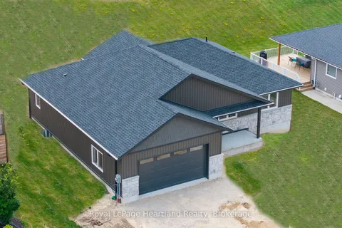 6 Noeckerville Hill Drive, ON N0G 2J0