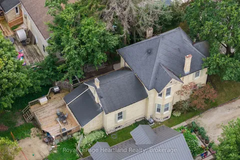 125 ELORA Street, ON N0G 1Z0