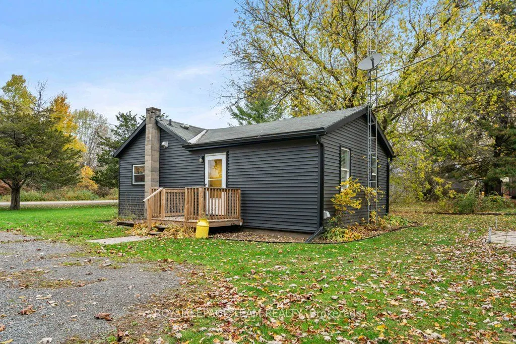 2131 2nd Concession Road, ON K0E 1P0