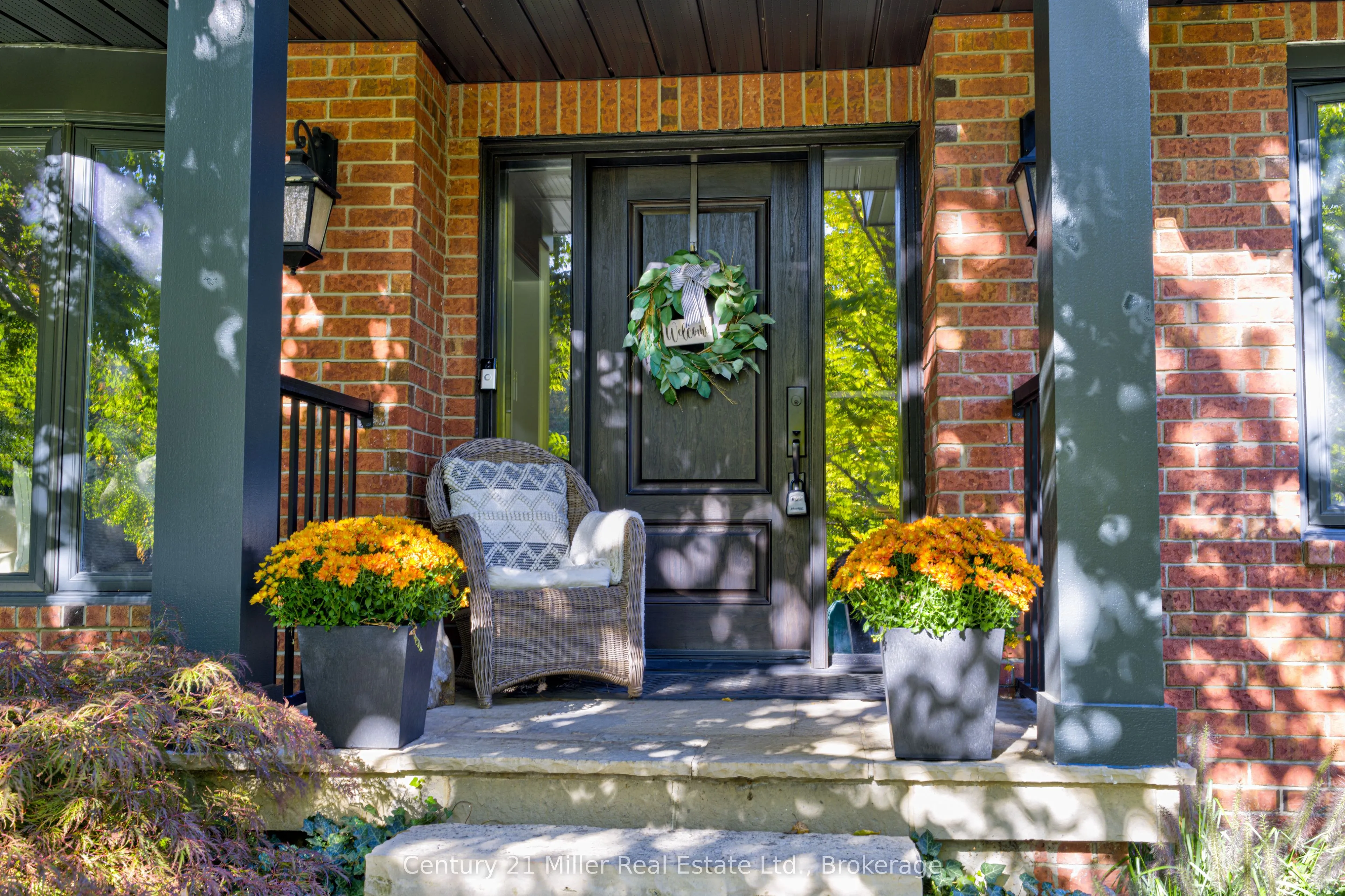 6 Mays Crescent, ON L8B 0G4