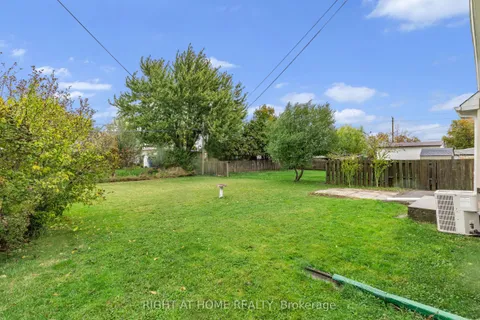 9 Admiral Road, ON L2P 1G4