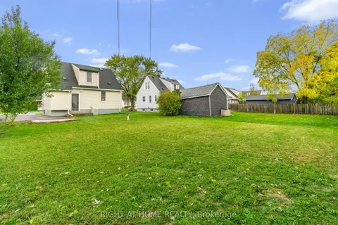 9 Admiral Road, ON L2P 1G4