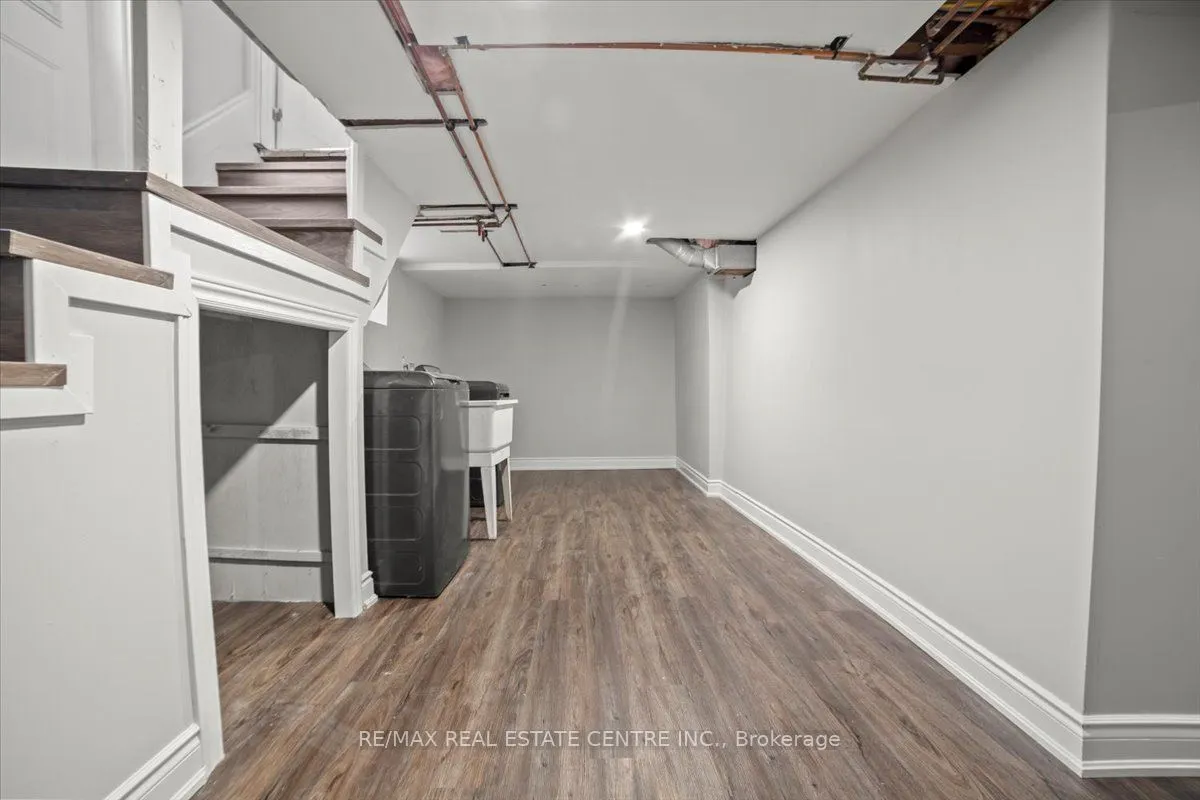 401 Fountain Street, ON N3H 1J2