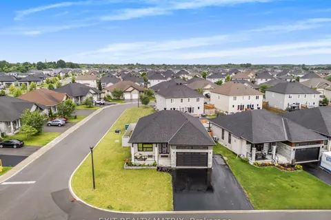 101 Lyon Street, ON K0A 1W0