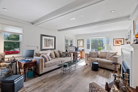 32 St Andrew Street, ON N4X 1B2