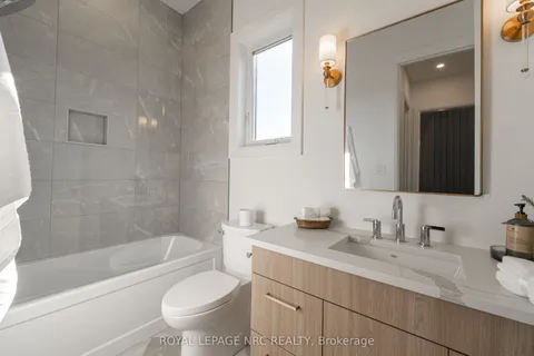 513 (Lot 42) MISSISSAUGA Avenue, ON L2A 1C2