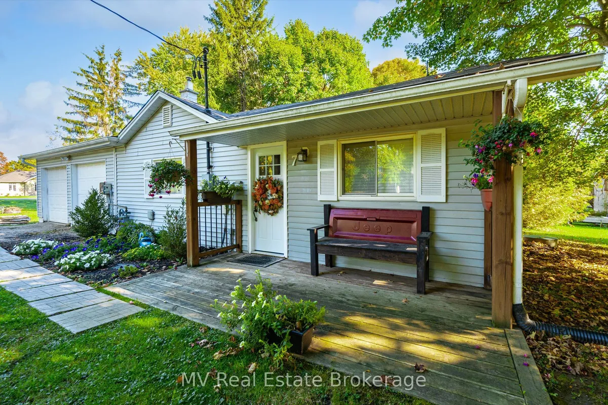 7 Church Street, ON N0B 1A0