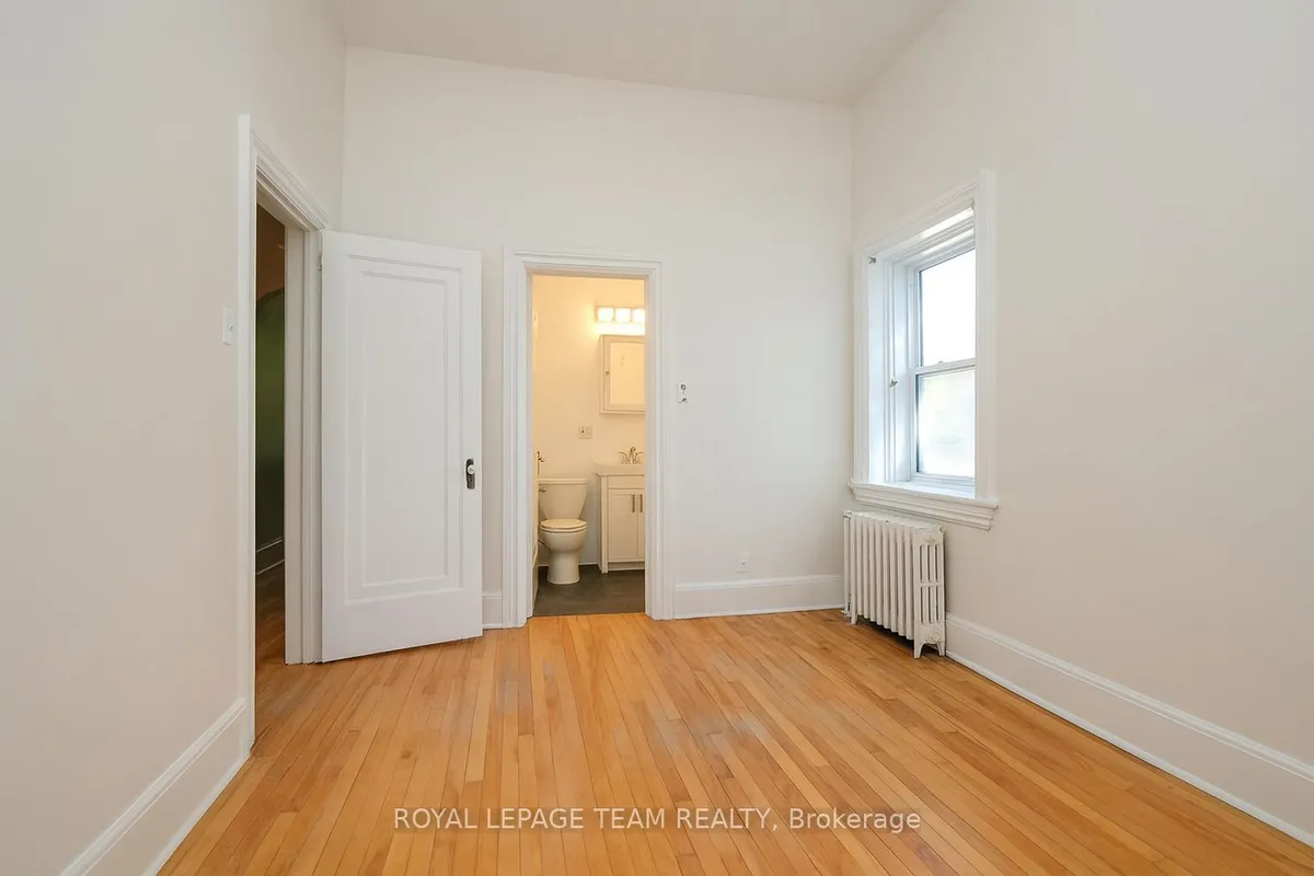 260 Somerset Street, ON K2P 0J6