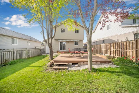 6 Eula White Place, ON N5Z 5C2