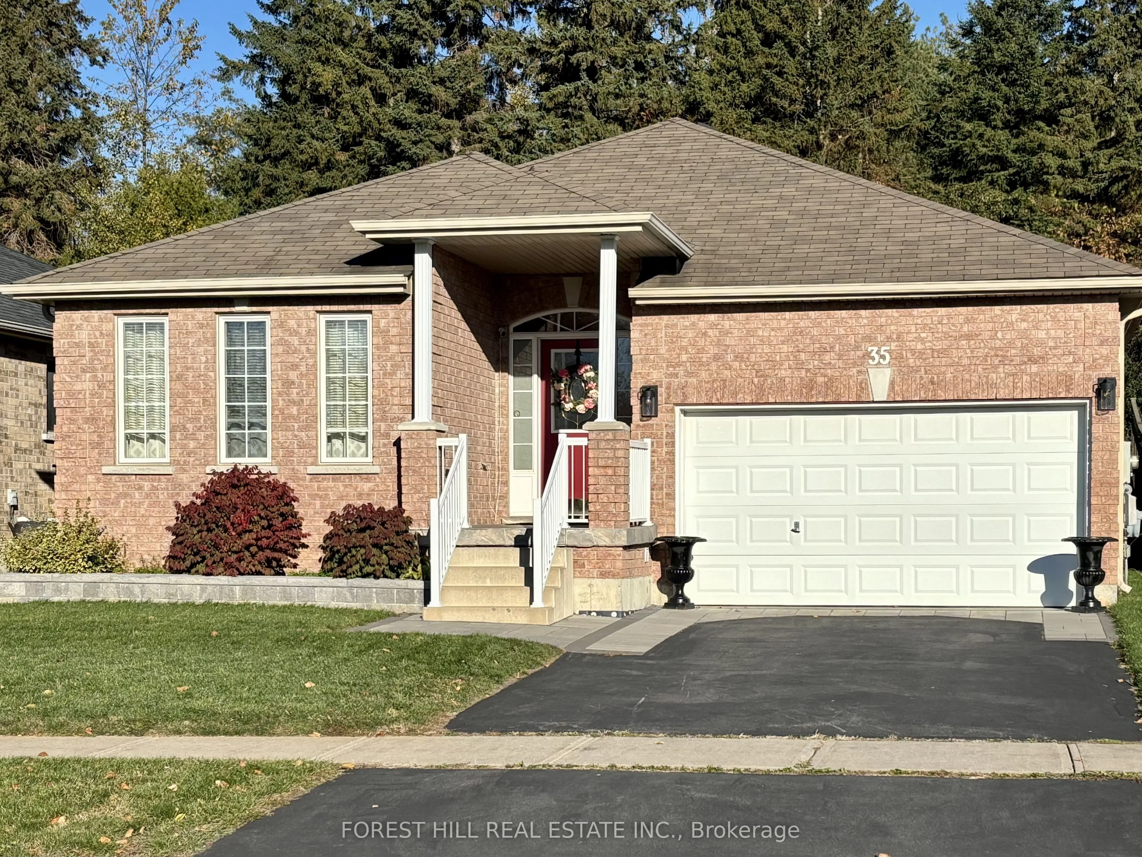 35 Sweetnam Drive, ON K9V 0A7