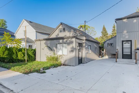 15 Grantham Avenue, ON N1R 4V3