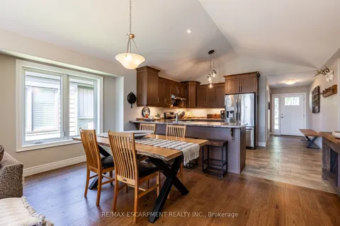 9 Richard Crescent, ON L0R 2A0