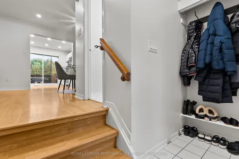 787 Hancock Crescent, ON K4A 3N1