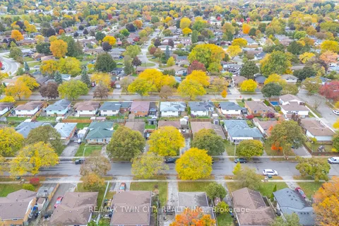 42 Palm Crescent, ON N3R 5G2