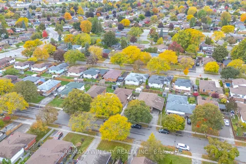 42 Palm Crescent, ON N3R 5G2