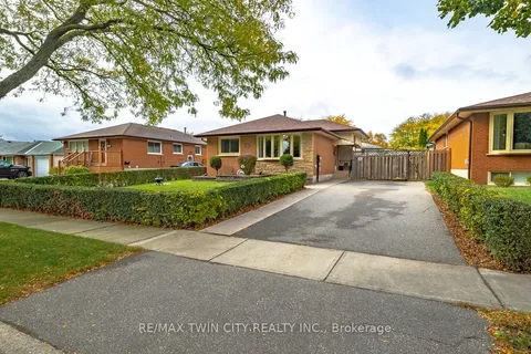 42 Palm Crescent, ON N3R 5G2