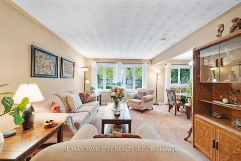 42 Palm Crescent, ON N3R 5G2